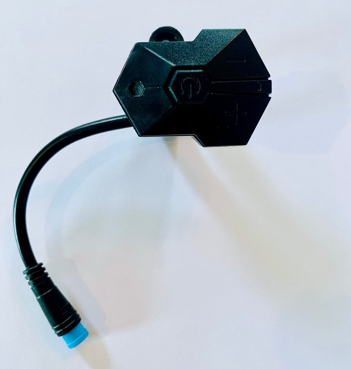 FUELL - FLLUID 2022 - SWITCH , INSTRUMENT CLUSTER CONTROL